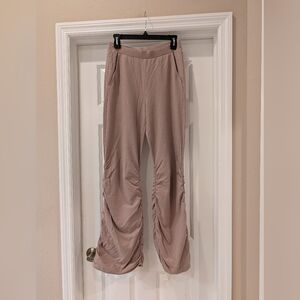 Alo Rusched Soft Sculpt Pants Size Medium Tall (33" Inseam)